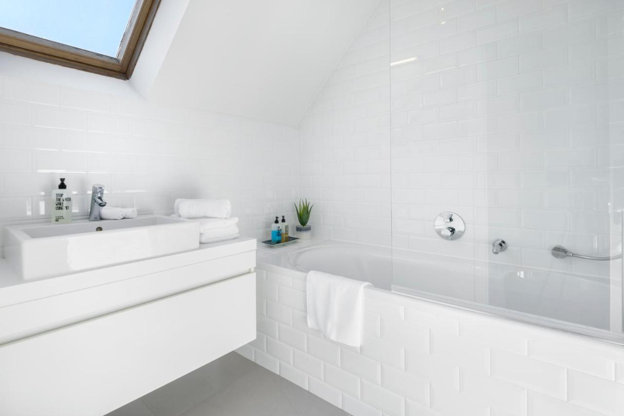The 1880 By Domani Guest house